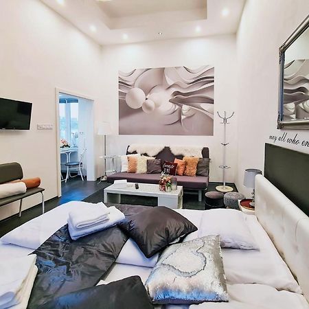 Modern Flat In City Center Budapesta Exterior foto