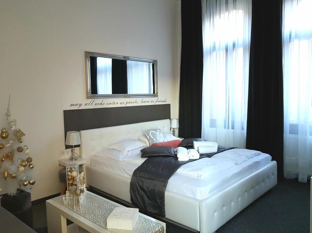 Modern Flat In City Center Budapesta Exterior foto